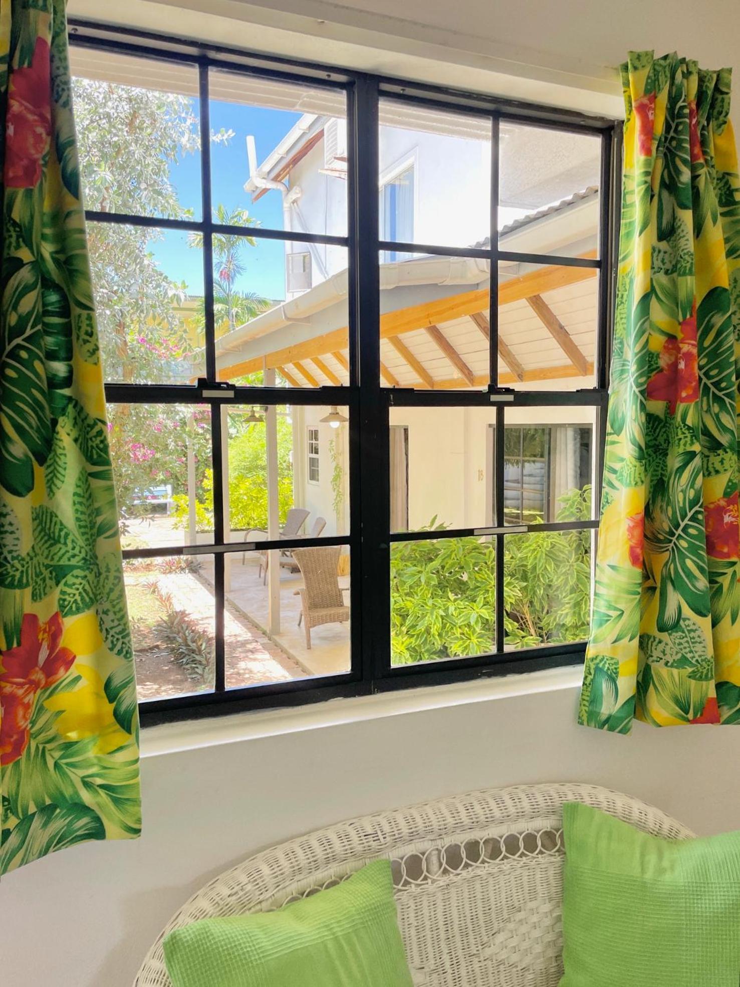 קראון פוינט Bananaquit Tobago -Stay Near The Beach מראה חיצוני תמונה